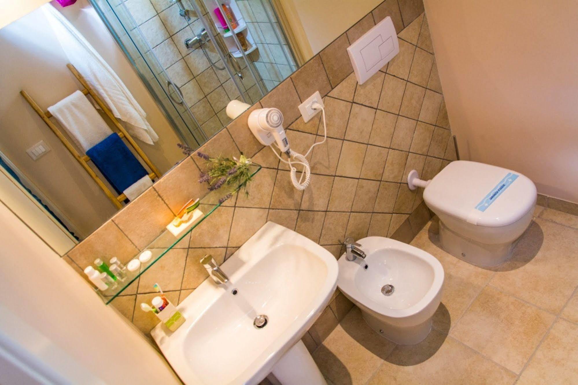 מרטאנו Relais Tenuta Campi מראה חיצוני תמונה